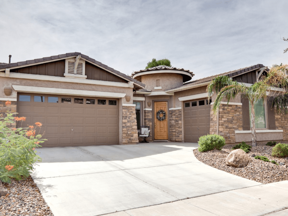 Garage Door Service in Arizona by United Garage Door of Phoenix