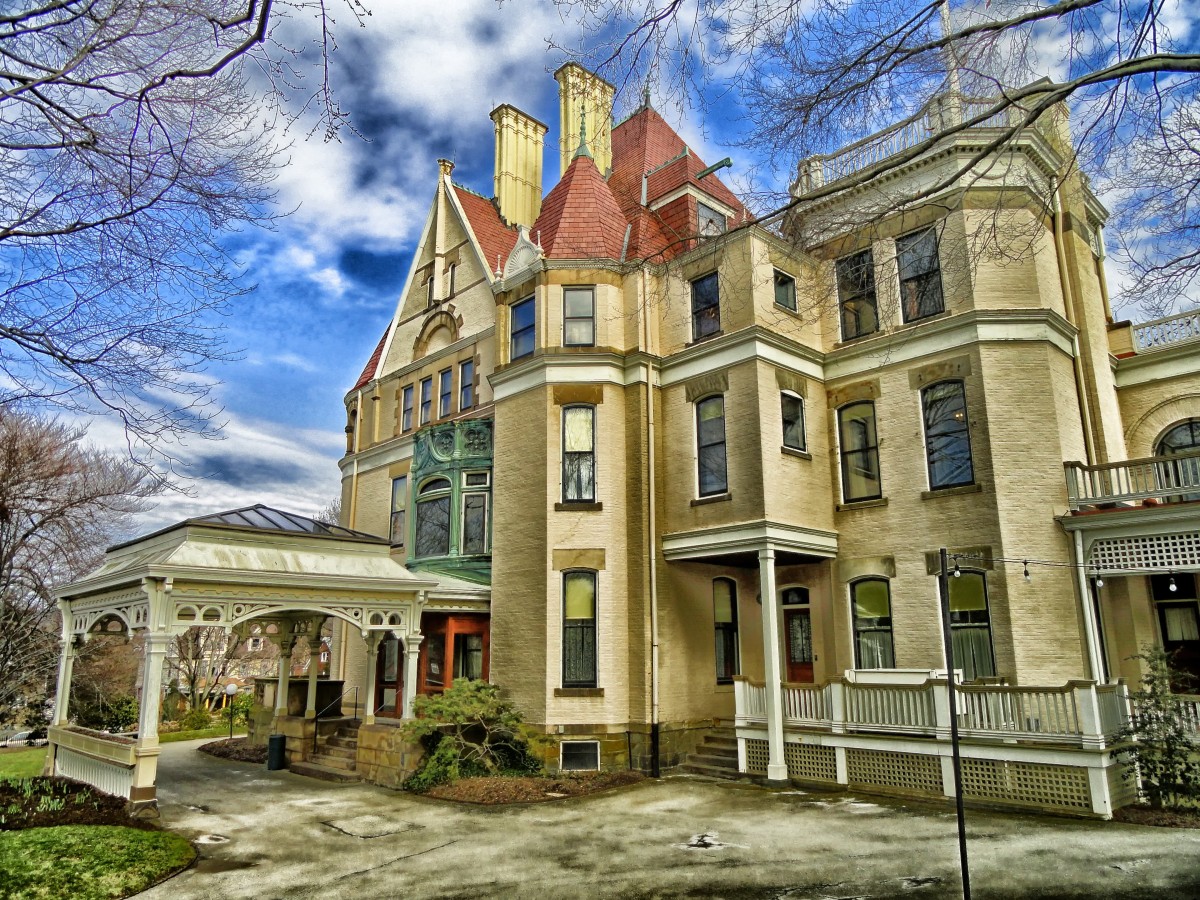Free Images : architecture, sky, mansion, building, palace, home ...