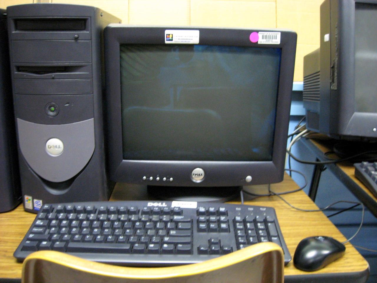 File:Dell Desktop Computer in school classroom.jpg - Wikimedia Commons File:Dell Desktop Computer in school classroom.jpg - Wikimedia Commons